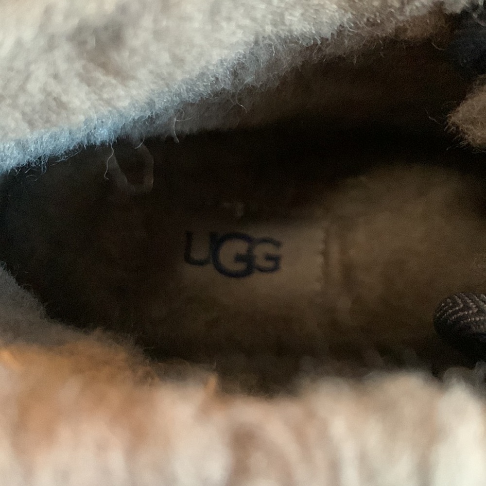 Ugg size 11 blue suede wool  lined lace up boots - Picture 6 of 12